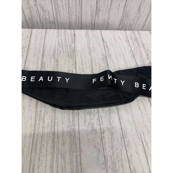 Womens Fenty Beauty Belt Bag Black NWOT - Picture 2 of 4